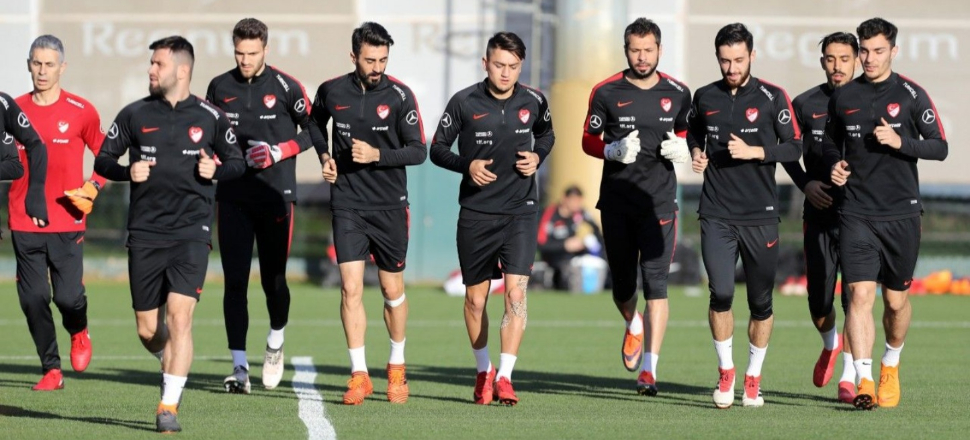 İzlanda maçı öncesi iki şok sakatlık birden!