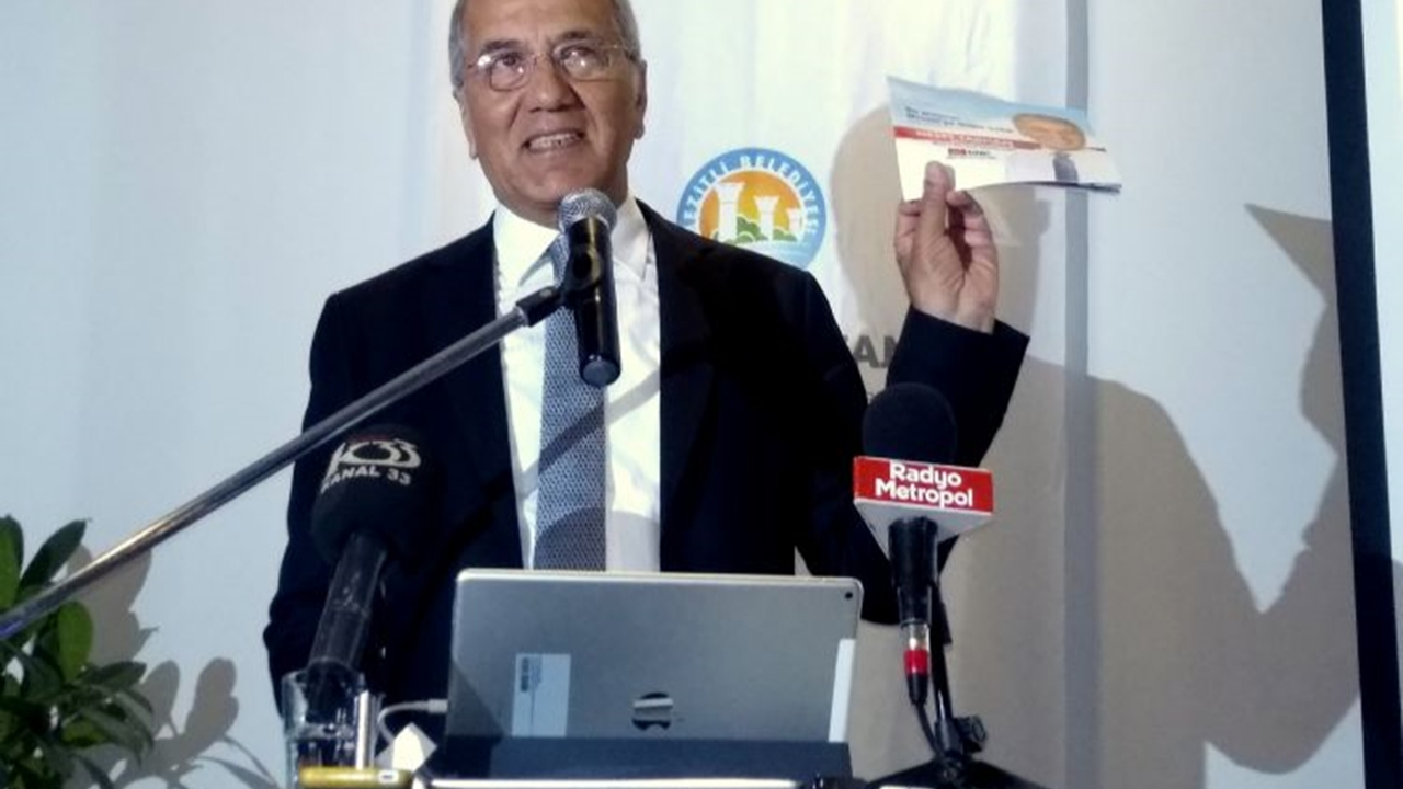 Mersin'de Başkan Neşet Tarhan, kooperatifçiliği anlattı