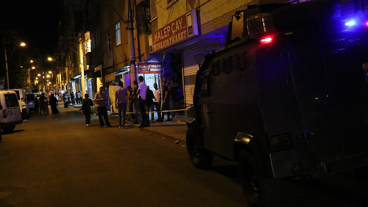 Diyarbakır'da iki aile arasında çatışma!
