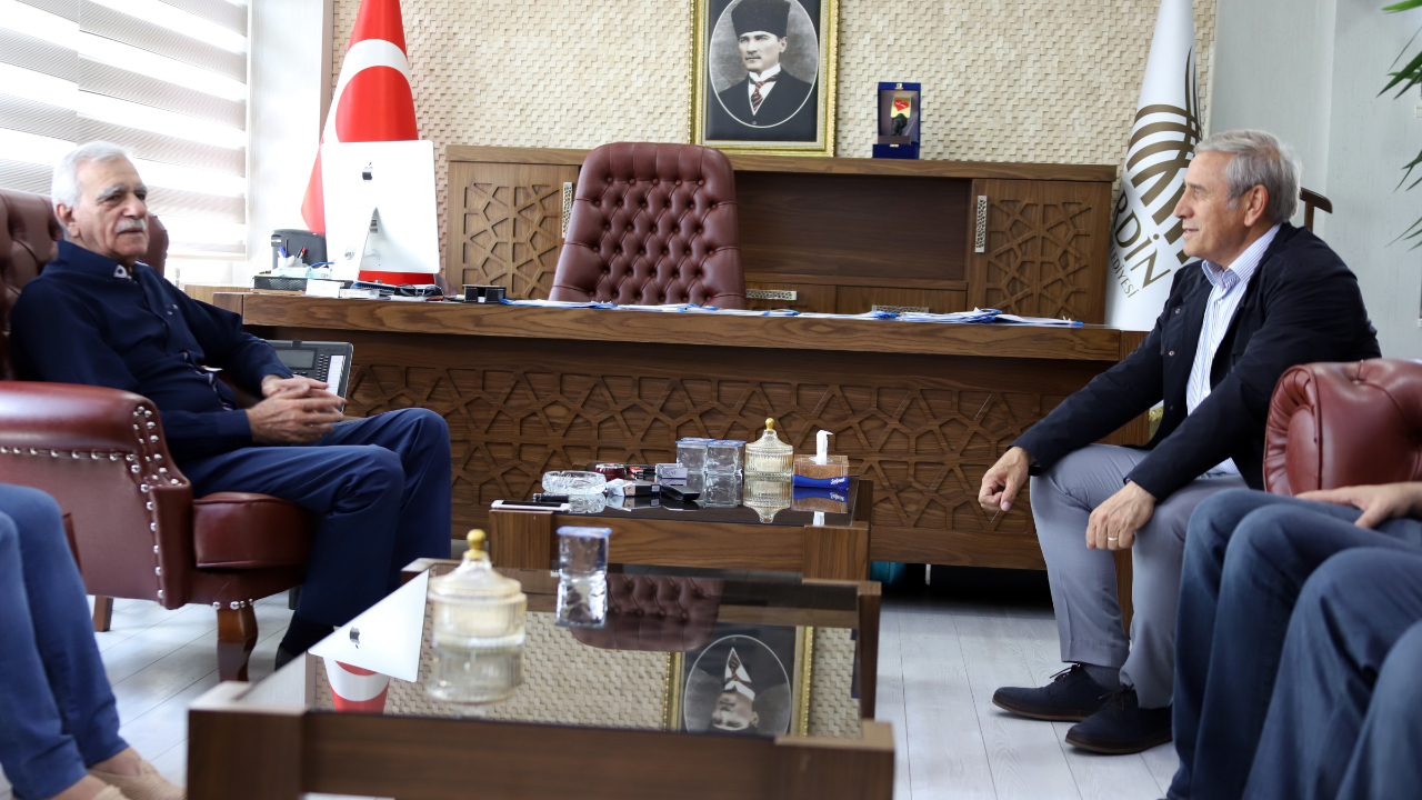 Mardin'de Yıldırım Kaya'dan HDP'li eş başkanlara ziyaret