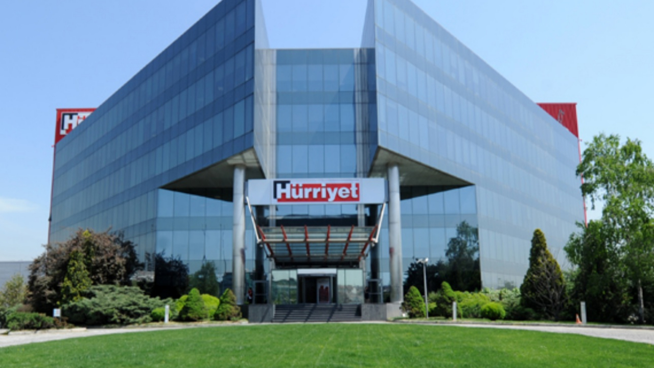 O isim Hürriyet'ten ayrıldı!