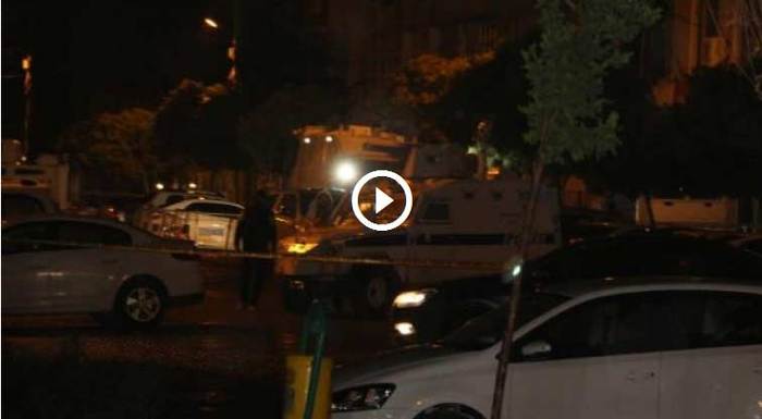 Kızıltepe’de PKK’lı teröristler AK Parti ilçe binasına saldırdı
