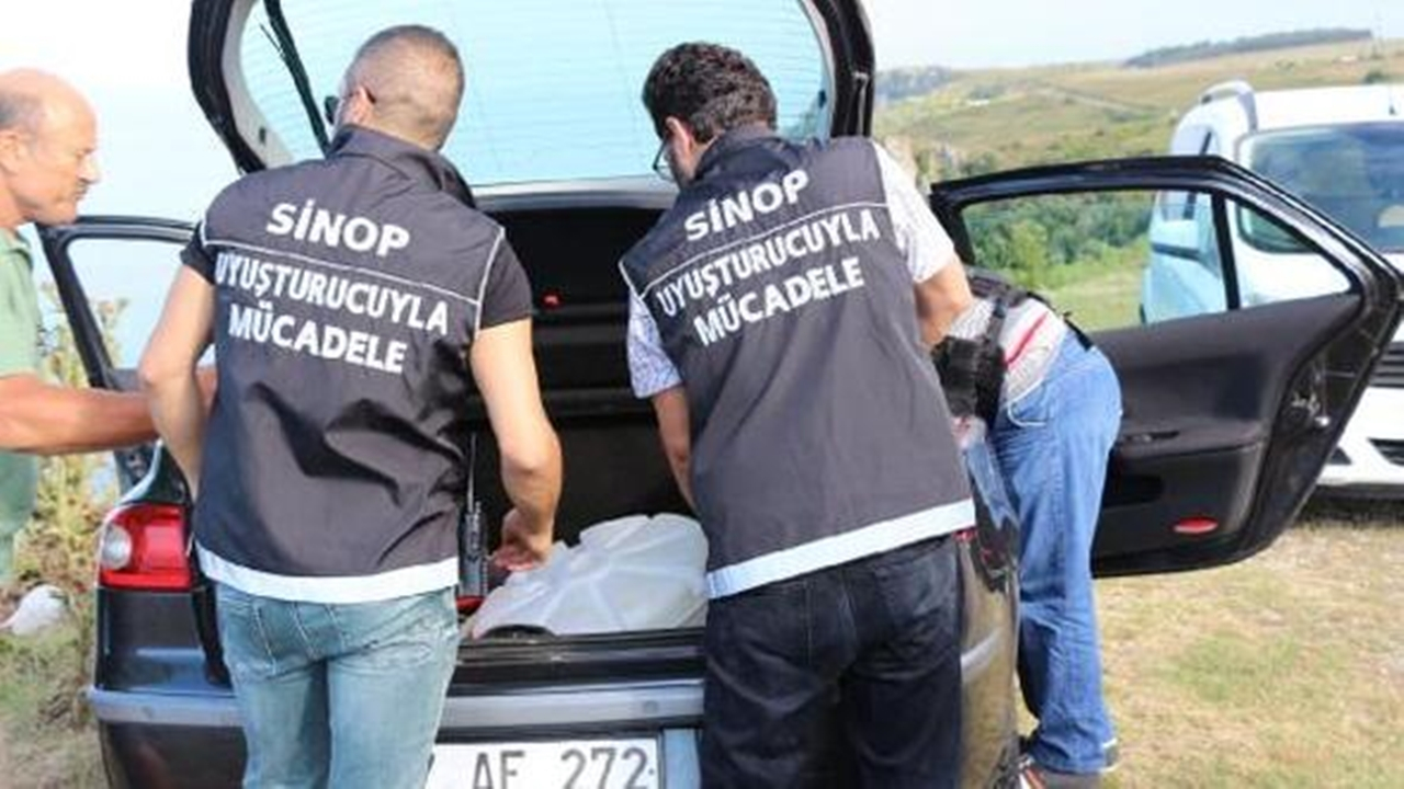 Sinop’ta uyuşturucu baskını: 3 gözaltı