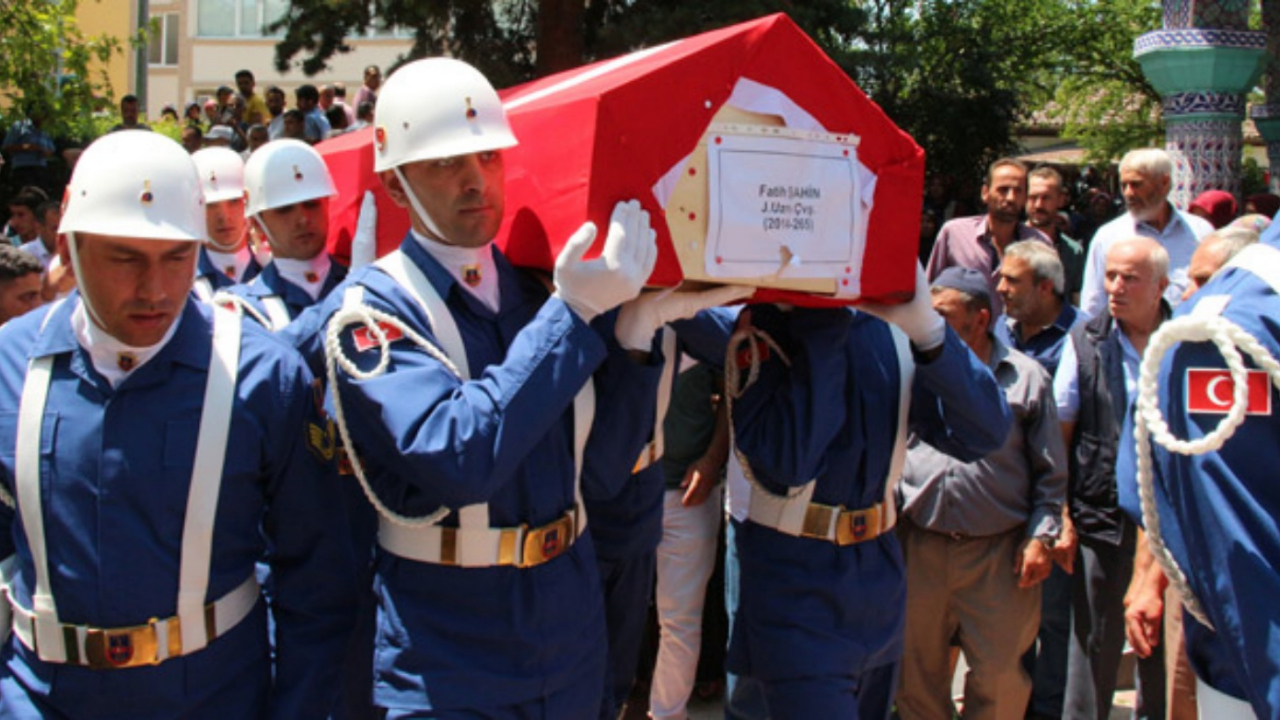 Jandarma Uzman Çavuş Şahin toprağa verildi!