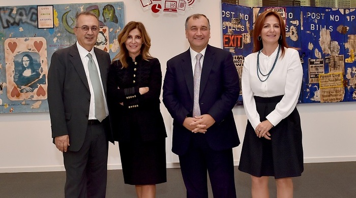Yıldız Holding'in sergi salonunda Burhan Doğançay sergisi
