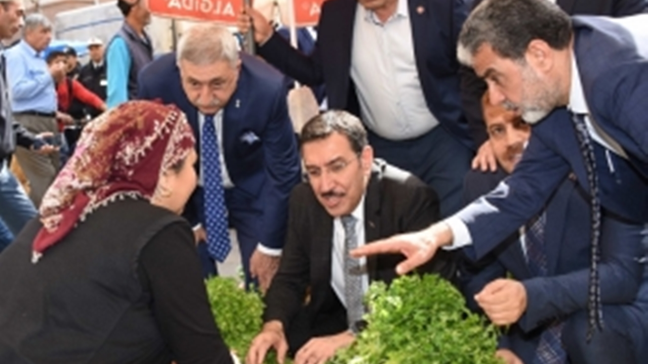 Ankara'da TESK Genel Başkanı Bendevi Palandöken: “Afetten zarar gören esnaf ve çiftçinin yaraları sarılmalı”