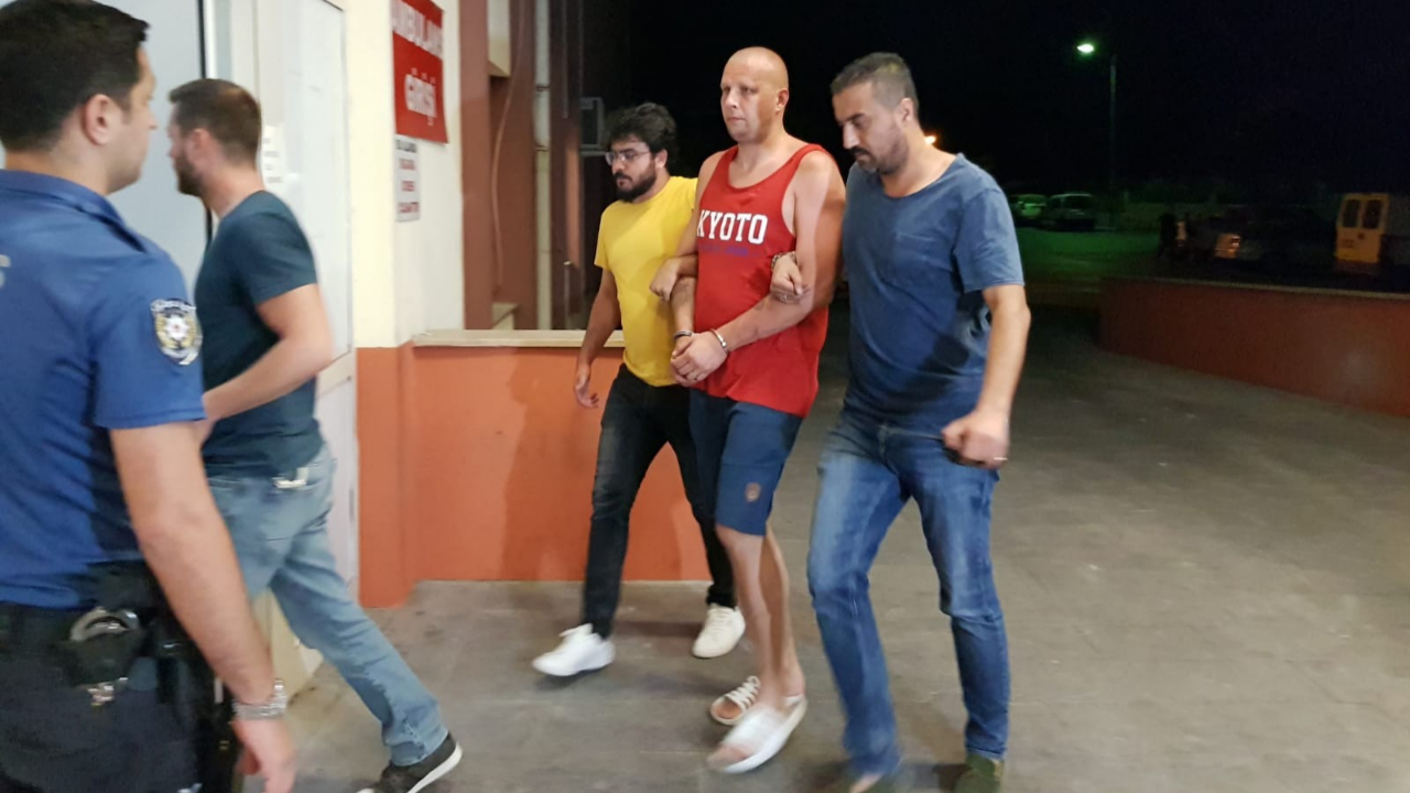 İsveçli turist Antalya'da terör estirdi!