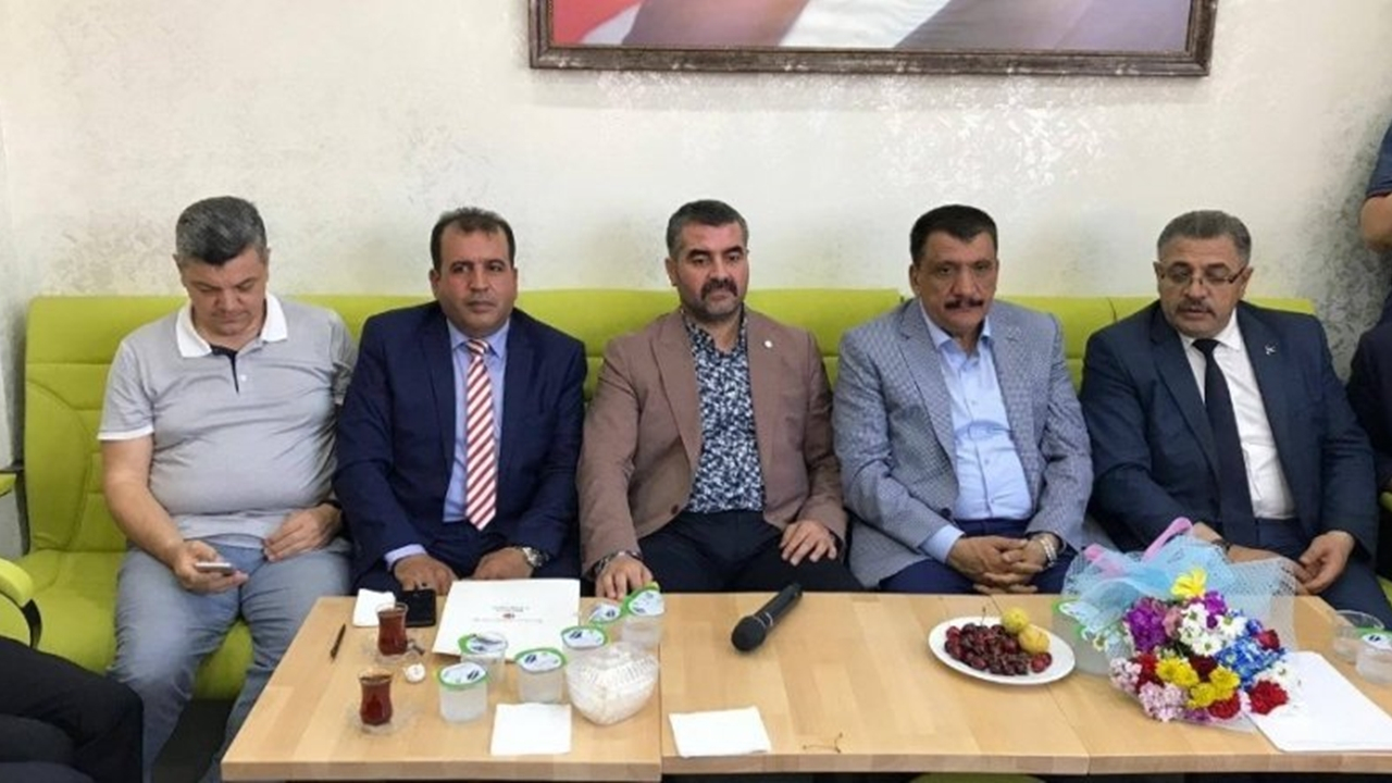 Malatya'da MHP’li Bülent Avşar dernek başkanlarıyla istişare yaptı