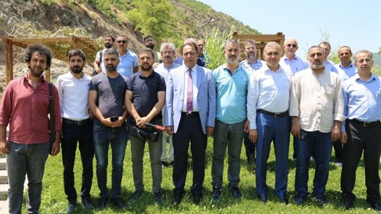 Bingöl'de Rektör İbrahim Çapak;" 18 bölüme öğrenci alımı onaylandı"