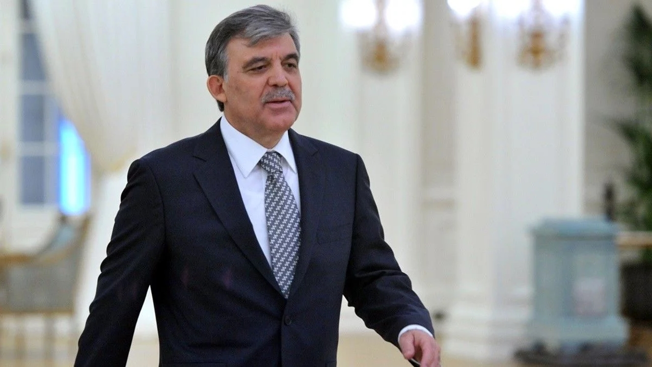 Abdullah Gül'den Mursi mesajı...