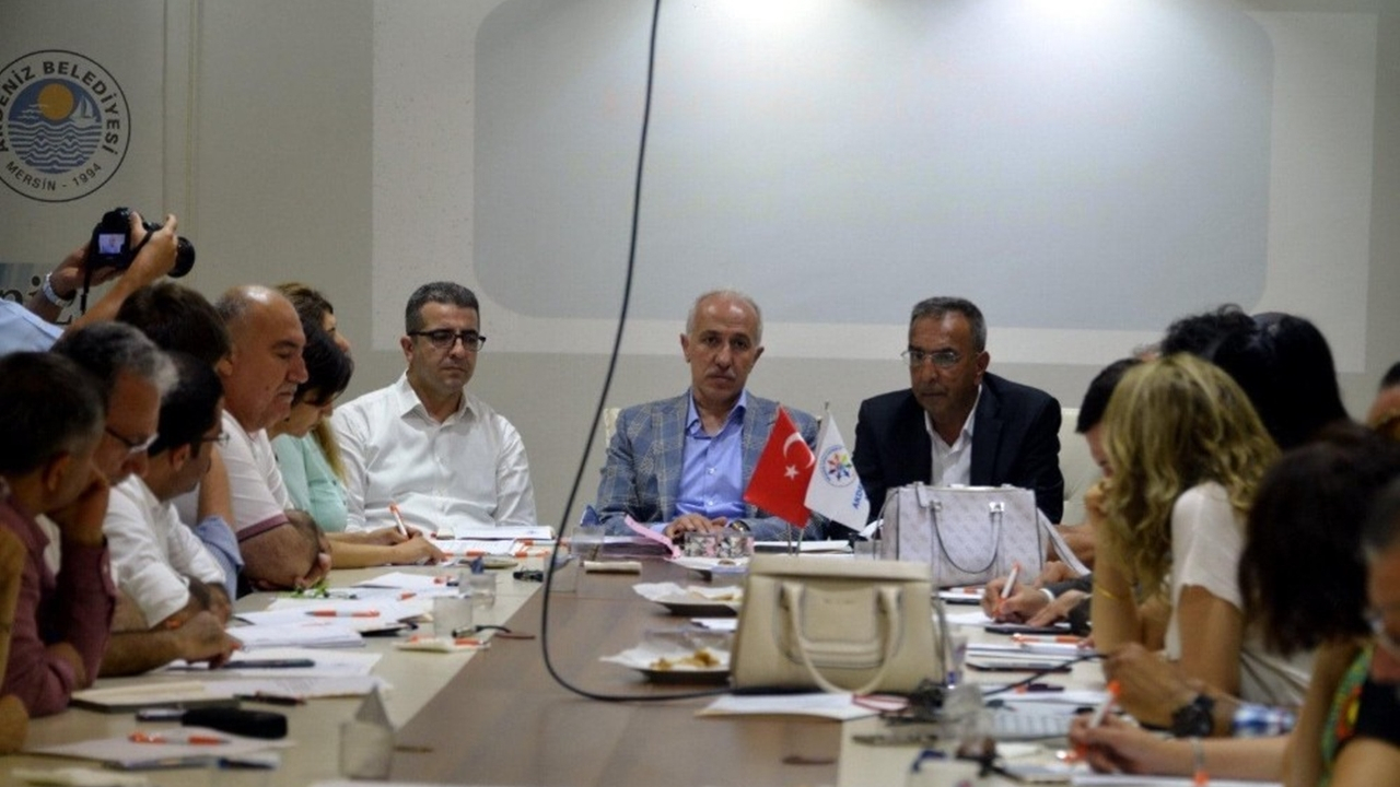 Mersin'de Mustafa Gültak, Akdeniz Kent Konseyi’nde proje istedi