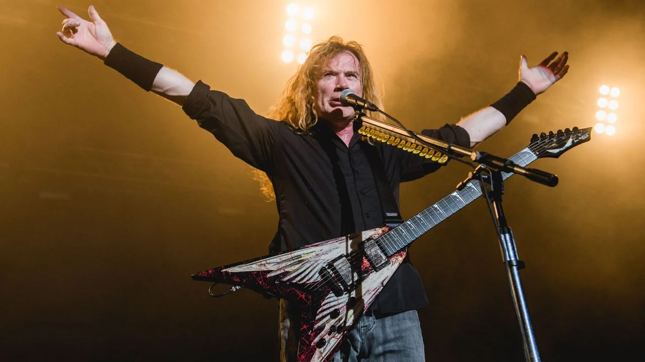 Megadeth'in efsane solisti Dave Mustaine'den kötü haber!