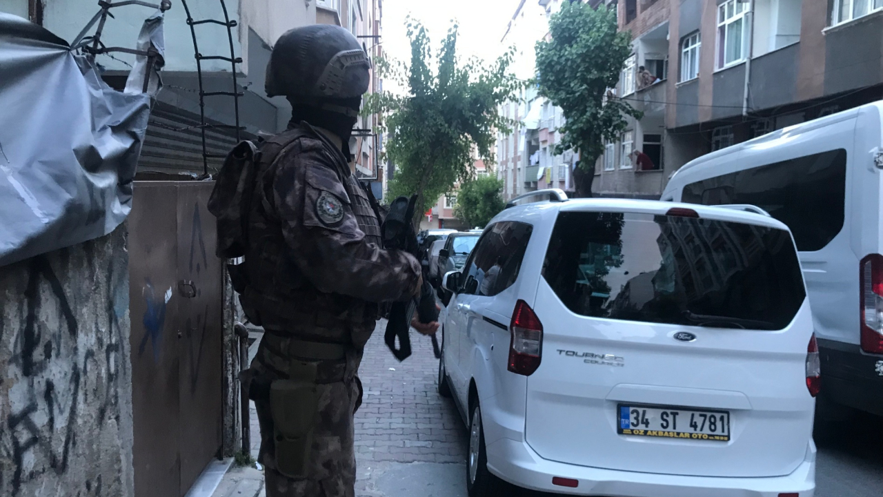 Zehir tacirlerine helikopter destekli operasyon!