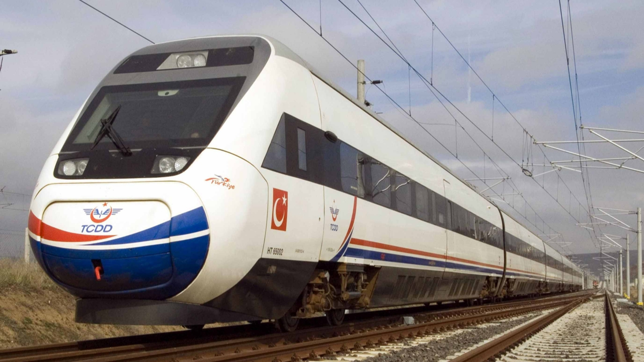 İstanbul-Ankara demiryolu hattı kapatıldı!