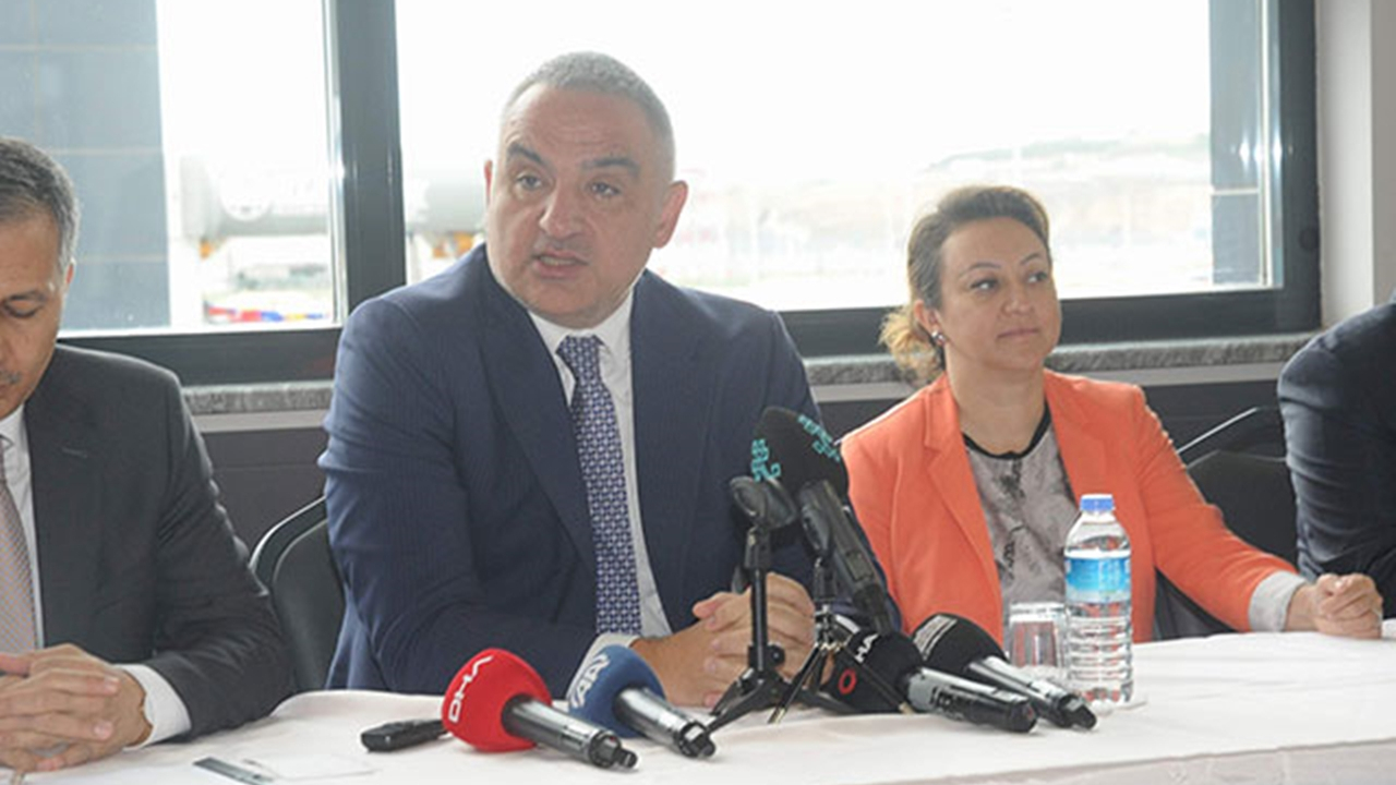 Adana'da Başkan Fatih Mehmet Kocaispir’den minik Efe’ye sürpriz ziyaret