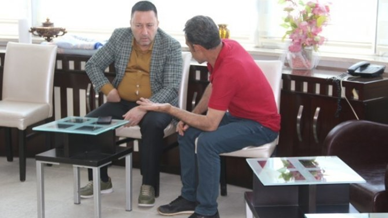 Diyarbakır'da Başkan Hüseyin Beyoğlu halk gününde vatandaşlarla buluştu