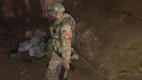 Nusaybin'de Suriye'ye açılan tünel bulundu