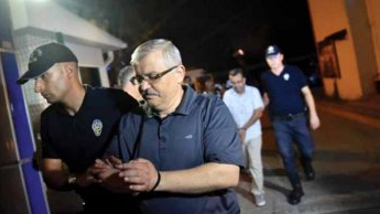 "Biz yargıladığımız askerlere böyle mi yapıyorduk"