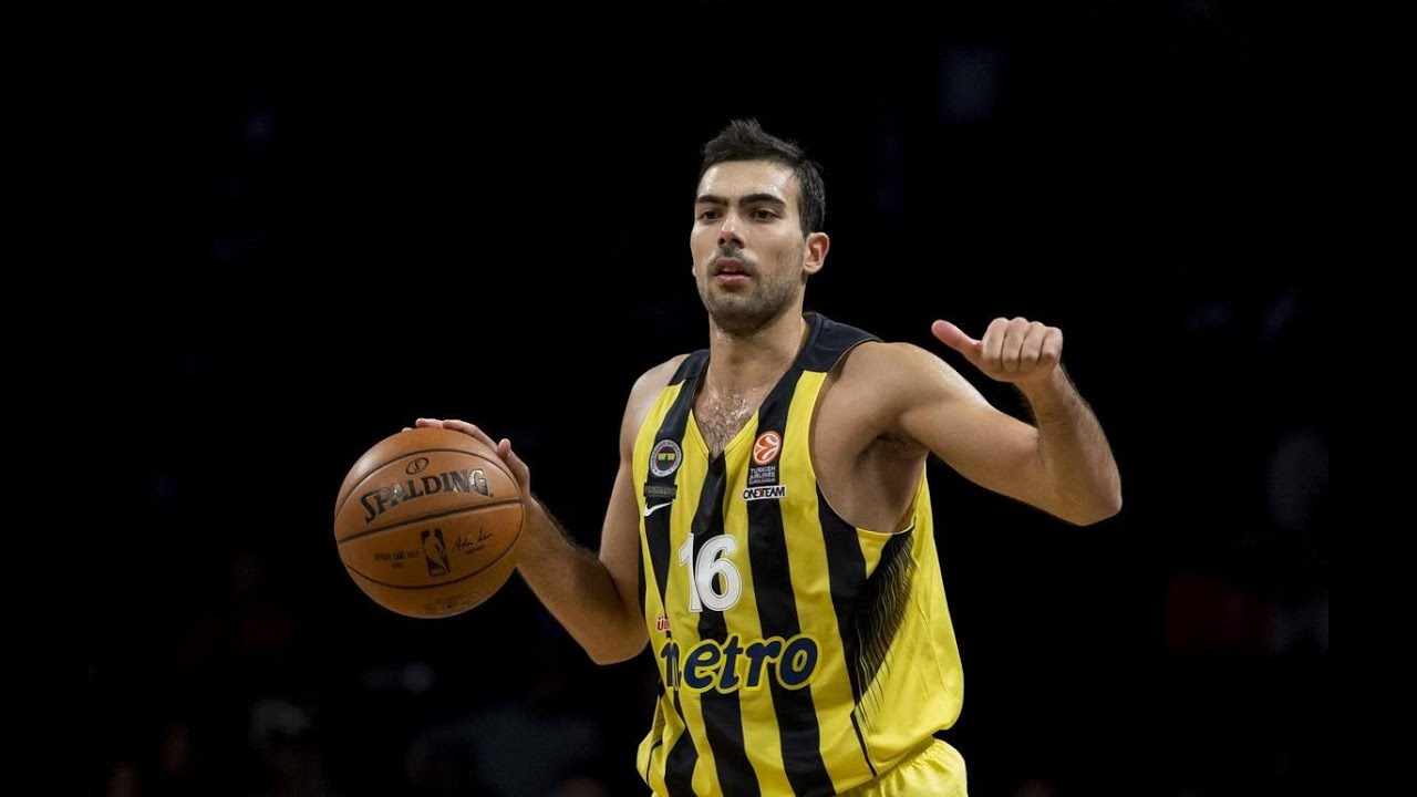 Sloukas'tan Fenerbahçe'ye 3 yıllık imza!