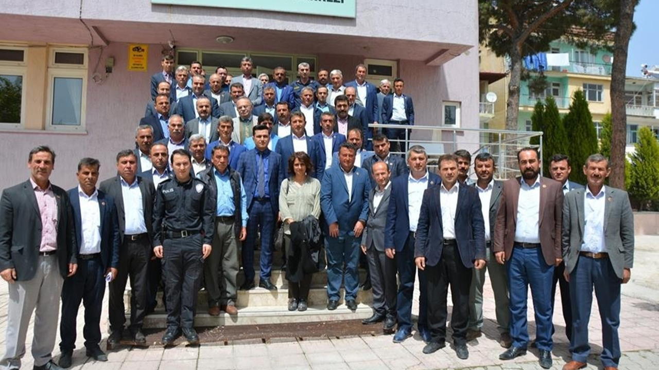 Manisa'da Kaymakam Can Atak muhtarları dinledi