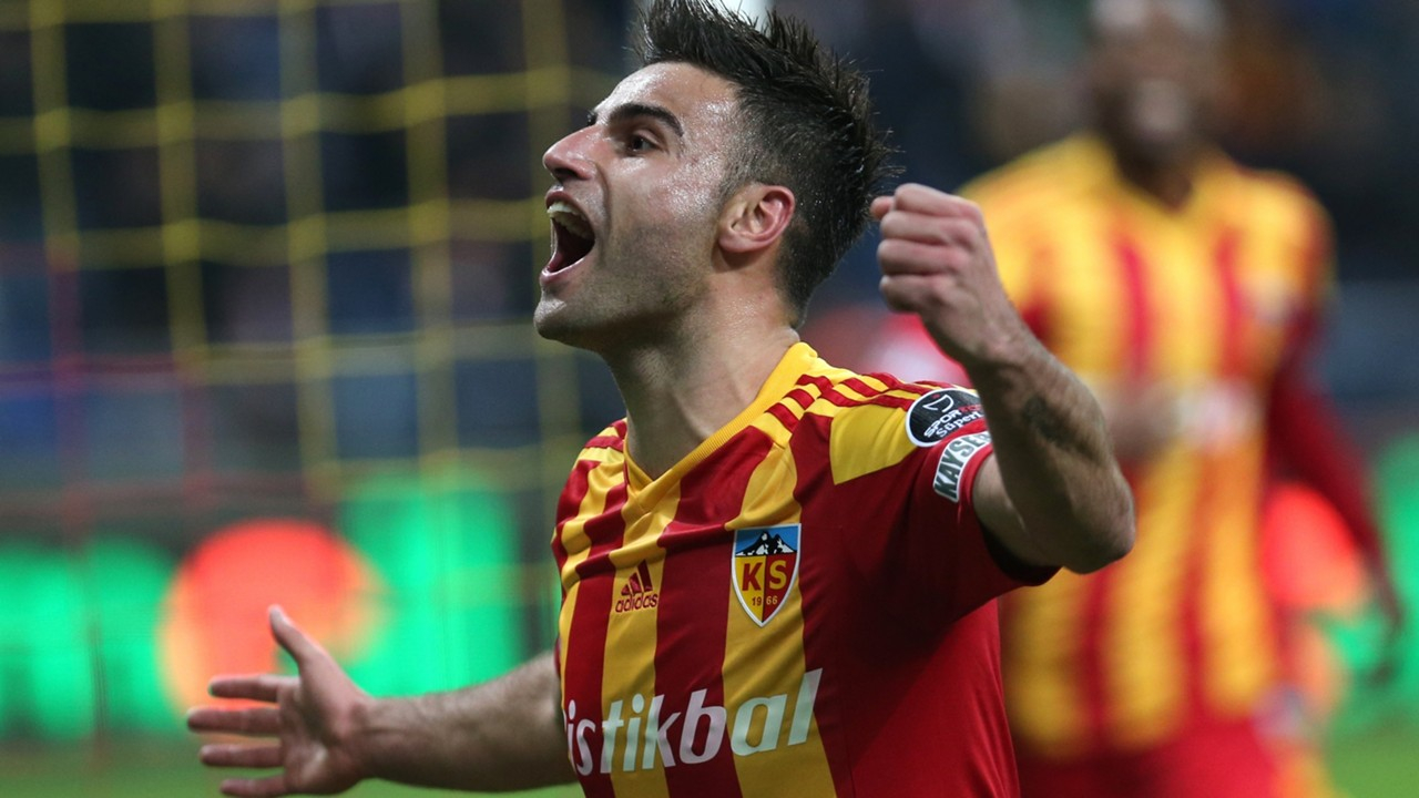 Hikmet Karaman'dan Galatasaray'a Deniz Türüç müjdesi!