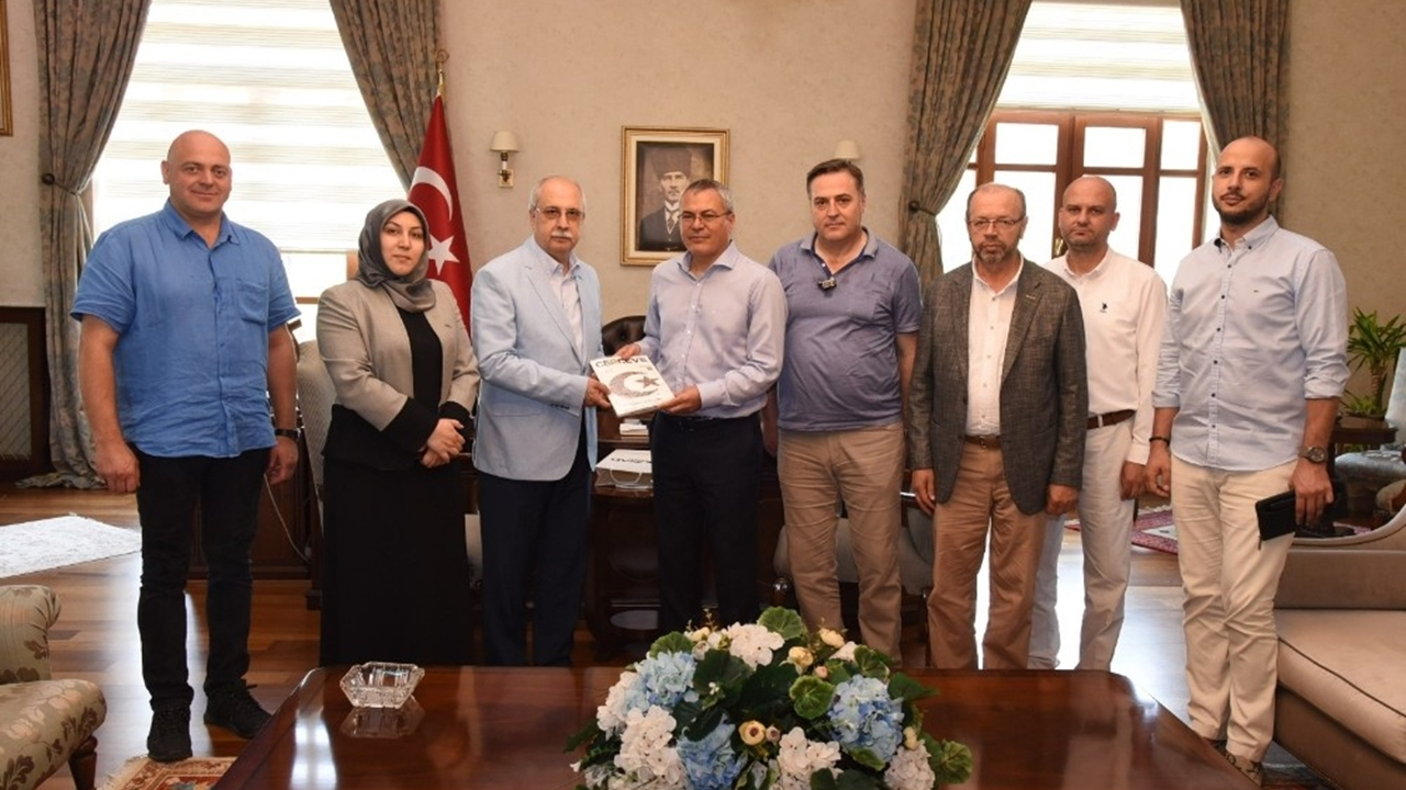 Manisa'da MÜSİAD Manisa Yönetimi, Vali Ahmet Deniz’i ziyaret etti