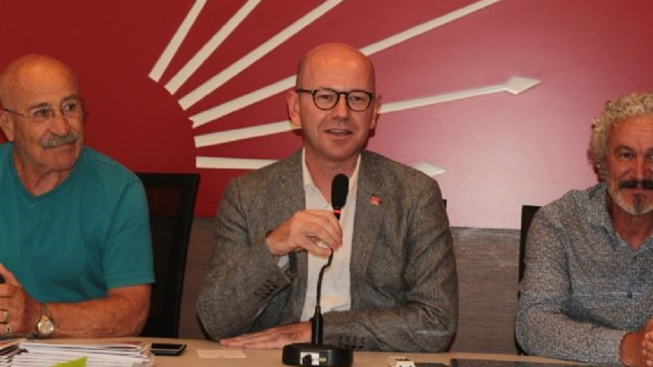 Balıkesir'de CHP İl Başkanı Serkan Sarı: "Balıkesir’den 6 bin seçmenin ulaşımını sağladık"