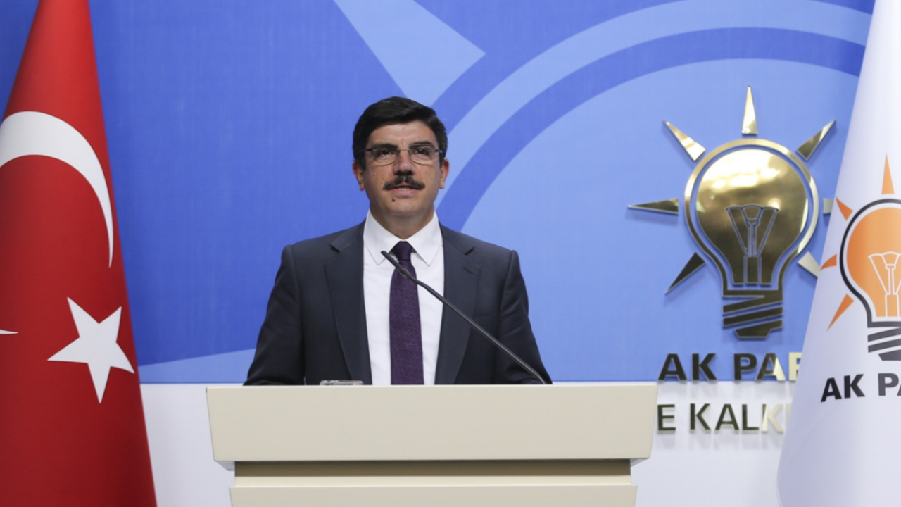 "Bir sebebi de ciddi bir muhalefet yokluğuydu..."