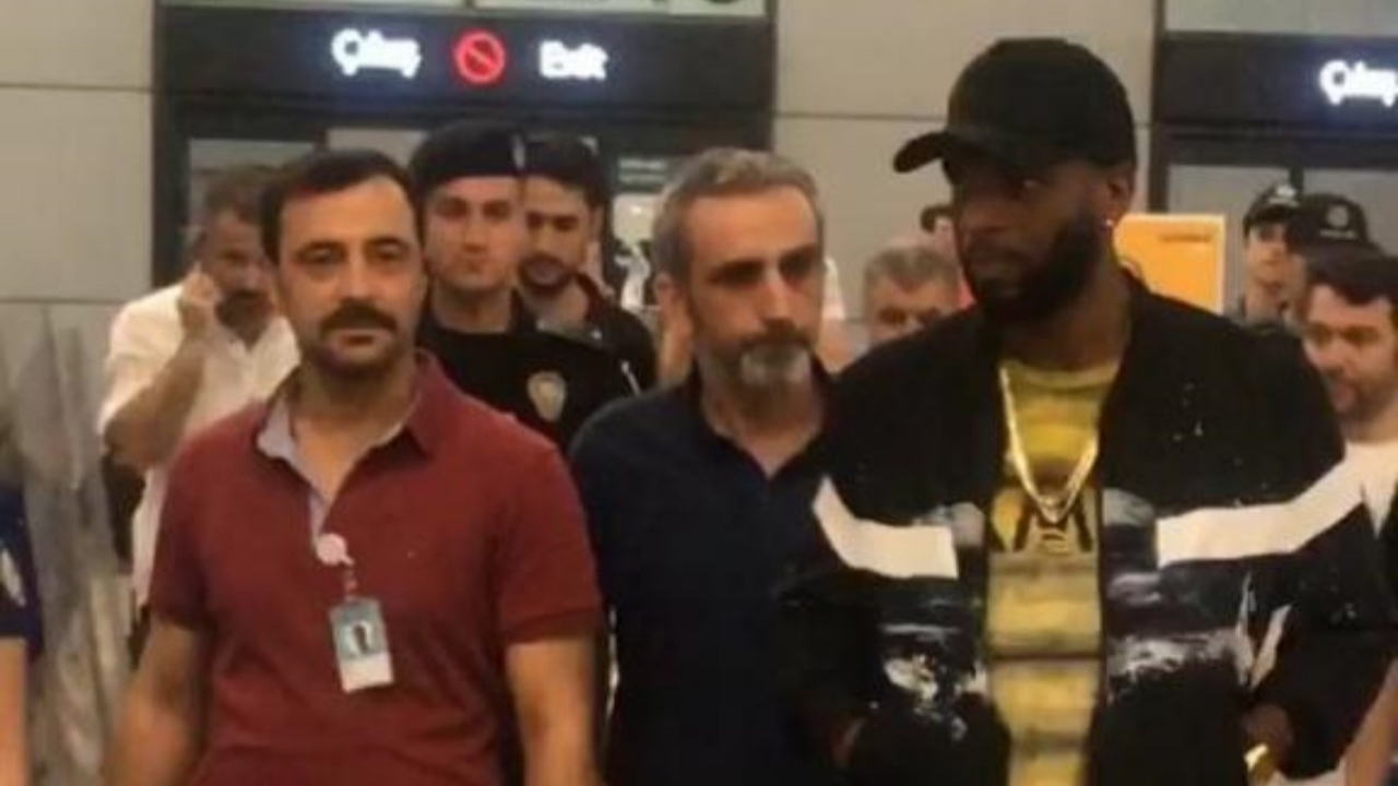 Galatasaray'ın yeni transferi Ryan Babel İstanbul'da!