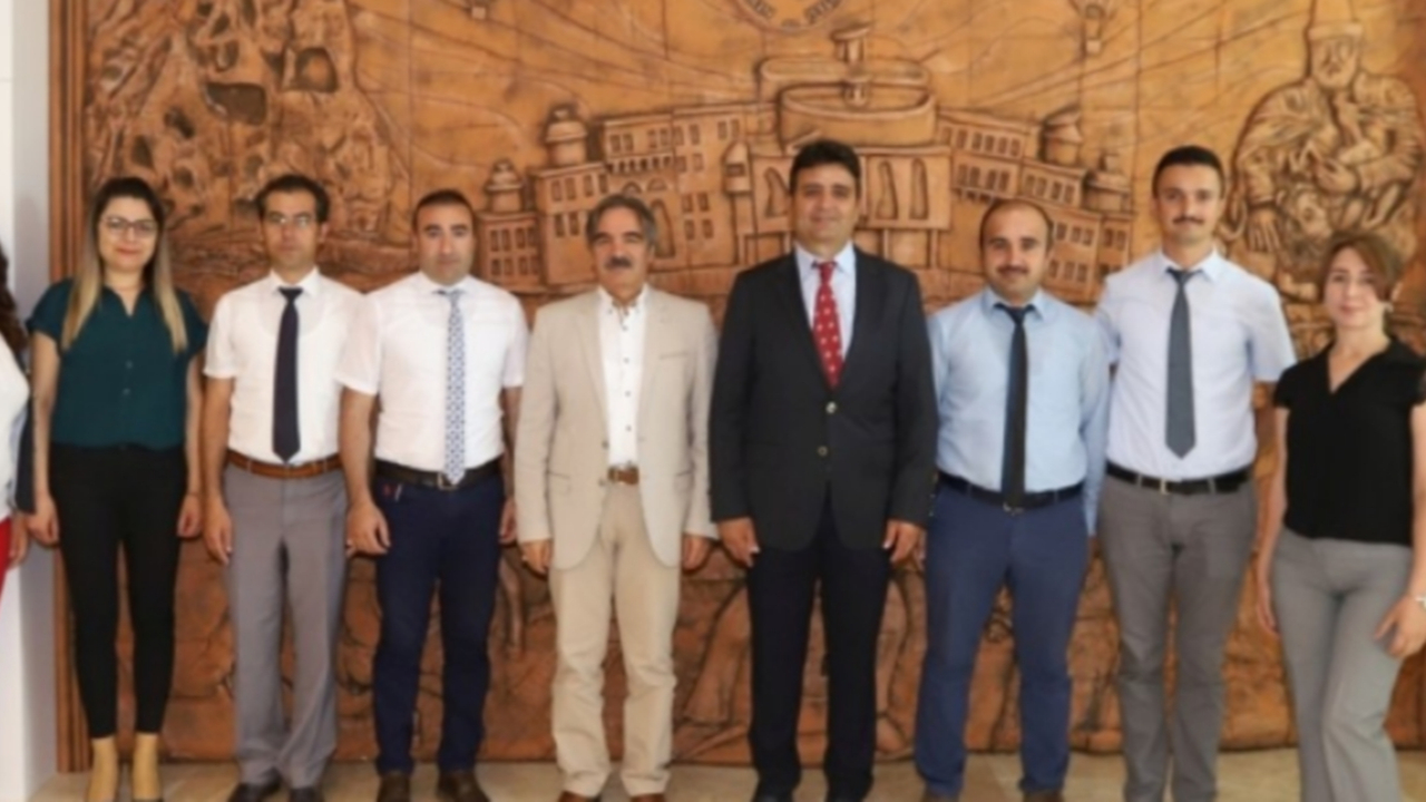 Nevşehir'de Rektör Mazhar Bağlı görevde yükselen idari personelleri tebrik etti