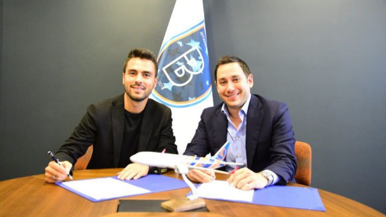 Furkan Soyalp resmen Başakşehir'de!