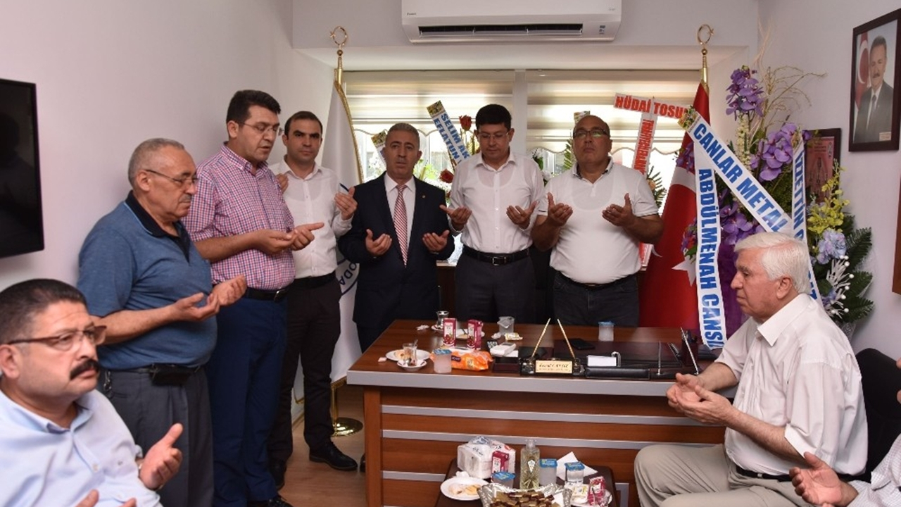 Aydın'da Başkan Kürşat Engin Özcan manavlarla buluştu