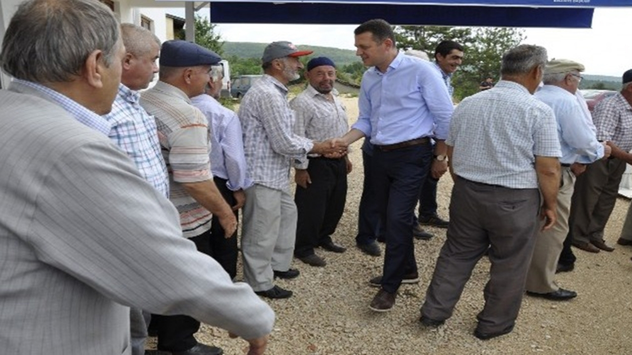 Karabük'te Kaymakam Fatih Ürkmezer köylülerle buluştu