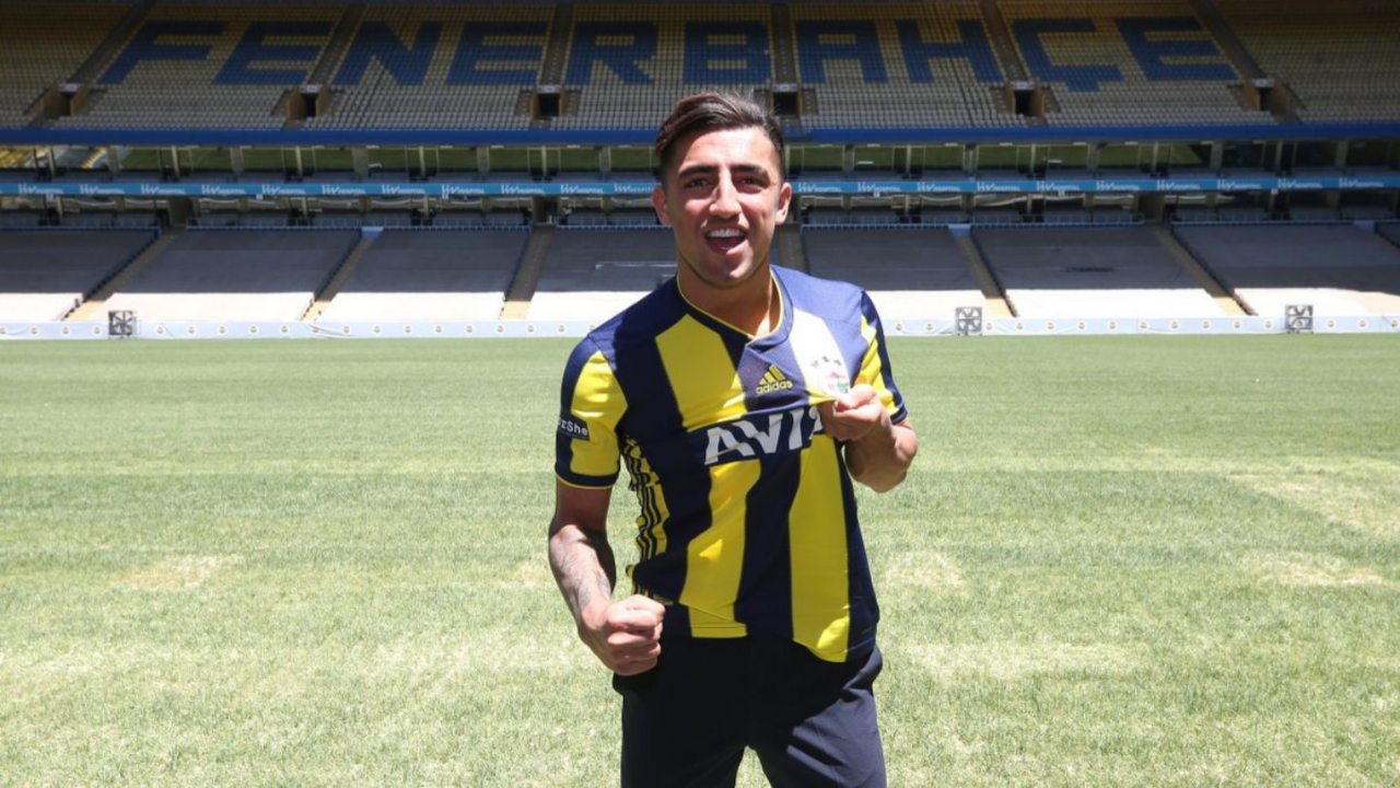 Fenerbahçe bir transferi daha resmen açıkladı!