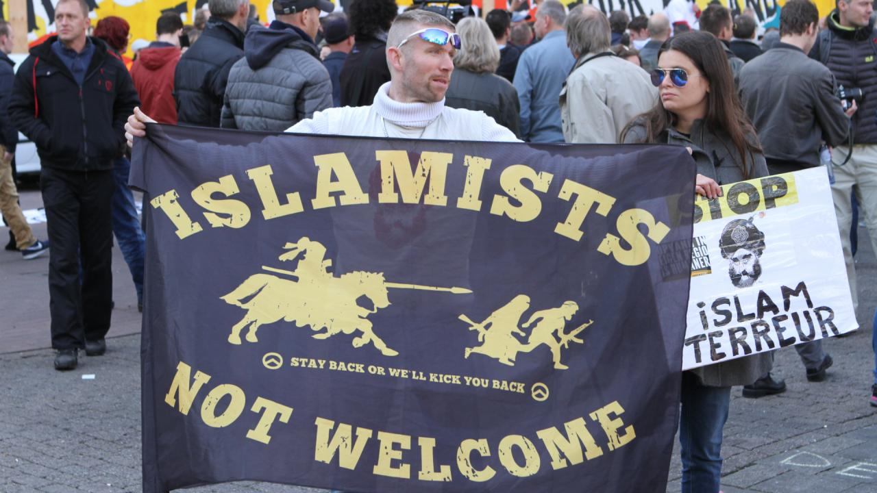 İslam karşıtı PEGIDA tehditlerine devam ediyor!