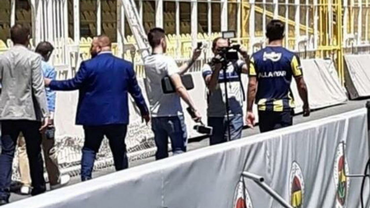 Yeni transfer Şükrü Saraçoğlu Stadı'nı gezdi!
