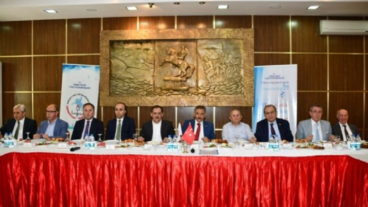 Samsun'da Vali Osman Kaymak: "Samsun’da tekli eğitime geçiyoruz"