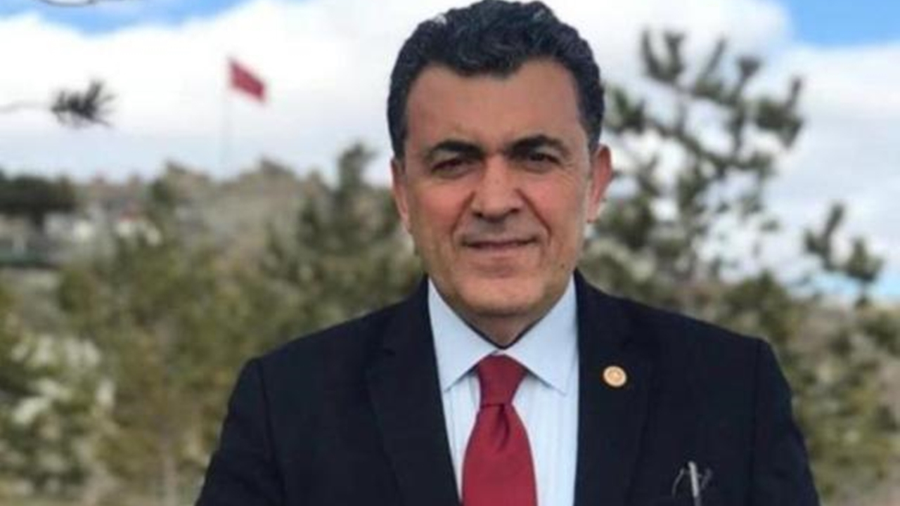 Ardahan'da Başkan Faruk Demir, revizyon imar planlaması toplantısına katıldı