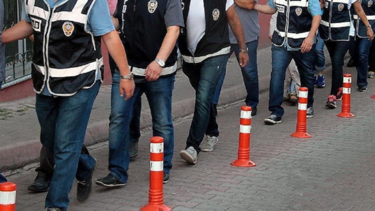 TSK'ya sızan FETÖ'cülere operasyon!