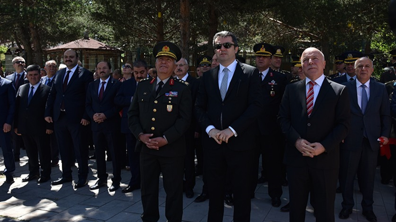 Erzurum'da Prof. Dr. Bülent Çakmak 3 Temmuz kutlamalarına katıldı