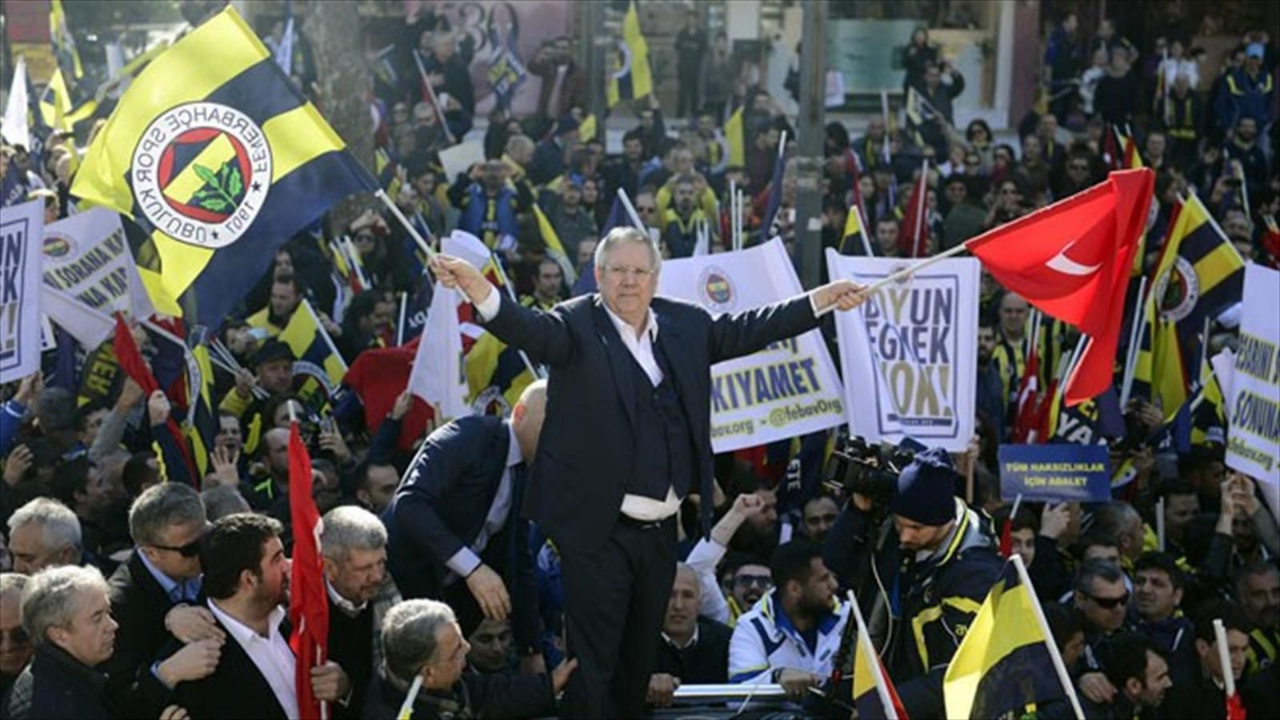 Bir '3 Temmuz' paylaşımı da Fenerbahçe'den!