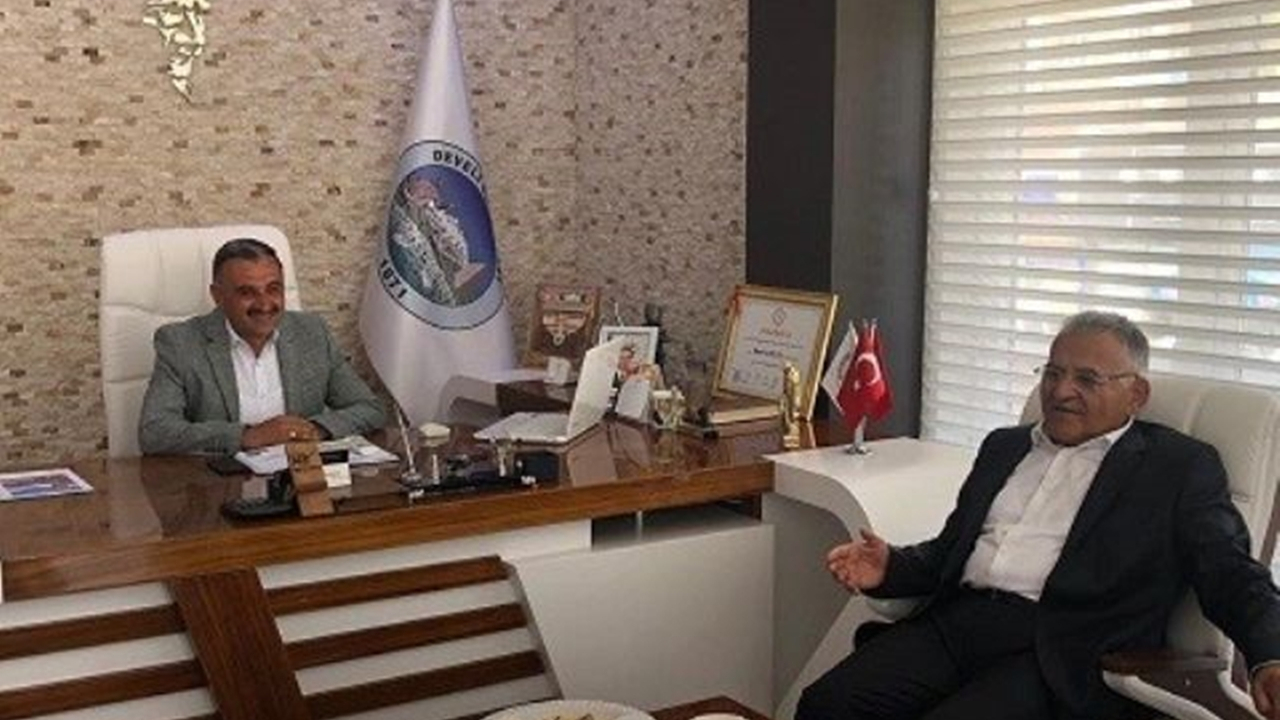 Kayseri'de Başkan Memduh Büyükkılıç’tan ilçe ziyaretleri