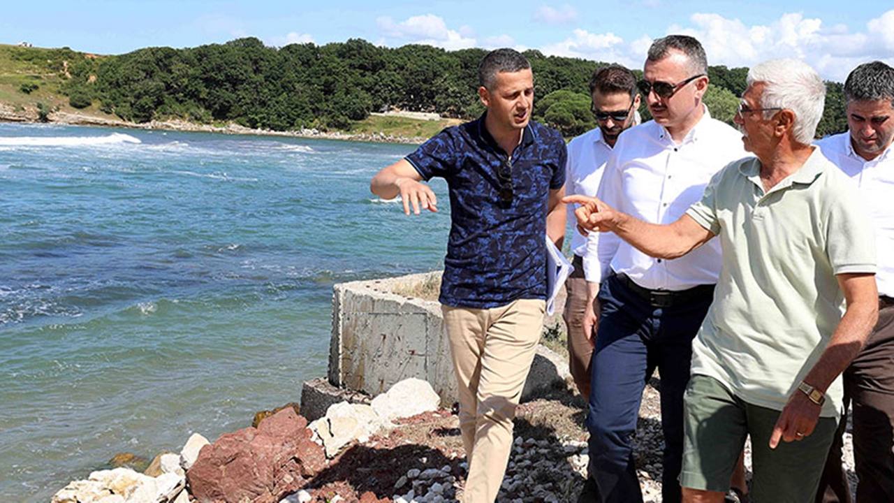 Kocaeli'de Başkan Tahir Büyükakın, Kandıra’ya çıkarma yaptı