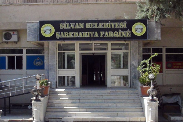 HDP'li belediyelerde işe girmenin referansı Kandil!