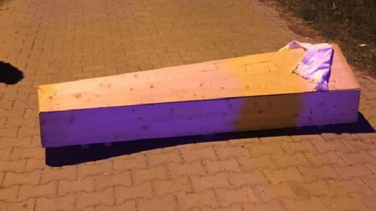 Jandarmayı alarma geçiren tabut!