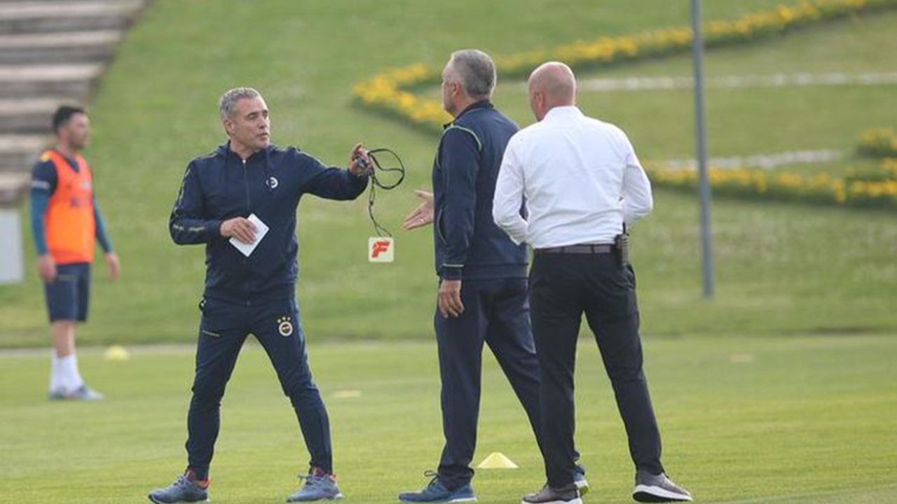 Ersun Yanal ile taraftarlar arasında gerginlik!