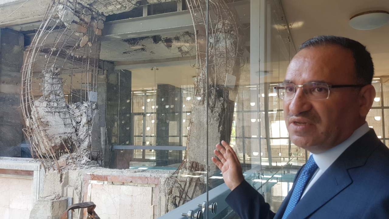 Ankara'da Bekir Bozdağ: Darbe girişiminde 'bize şehitlik nasip olur' dedim