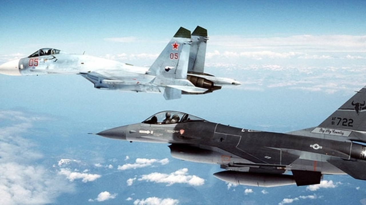 Rus ve ABD jetleri Karadeniz'de karşılaştı