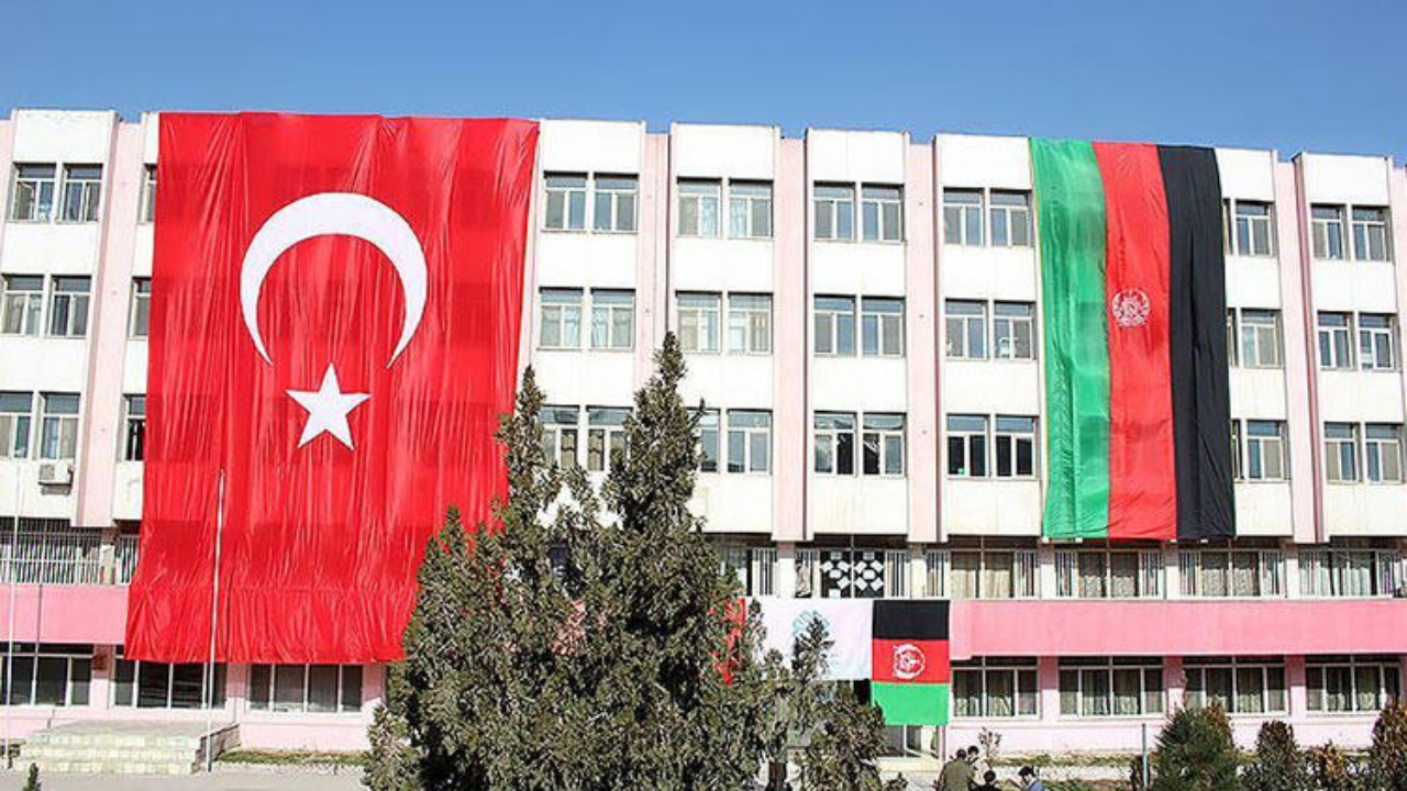 Tüm okulları bakanlığa devredildi!