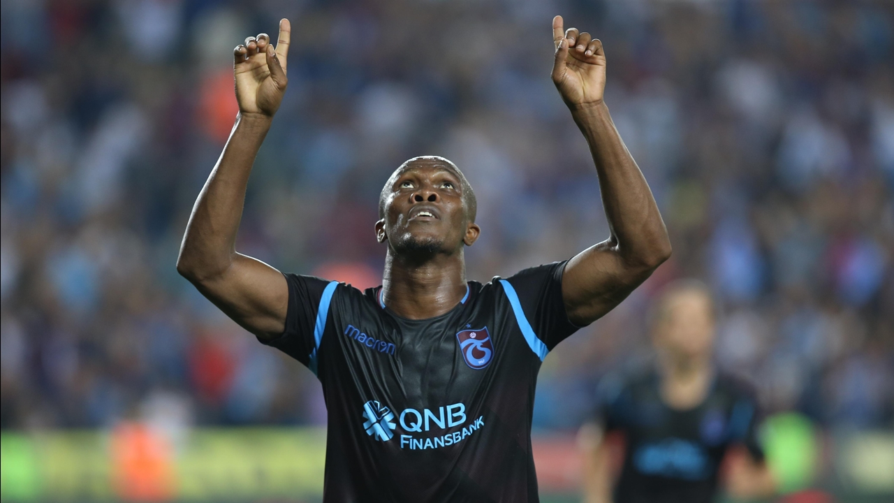 Trabzonspor Nwakaeme'nin sözleşmesini uzattı...